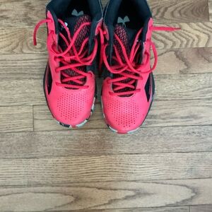 Men’s Under Armour Lockdown 5 Basketball Shoes size 9